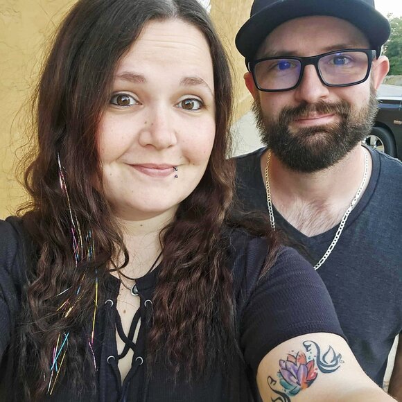 Meet your Posher, Heather - Picture 1 of 1